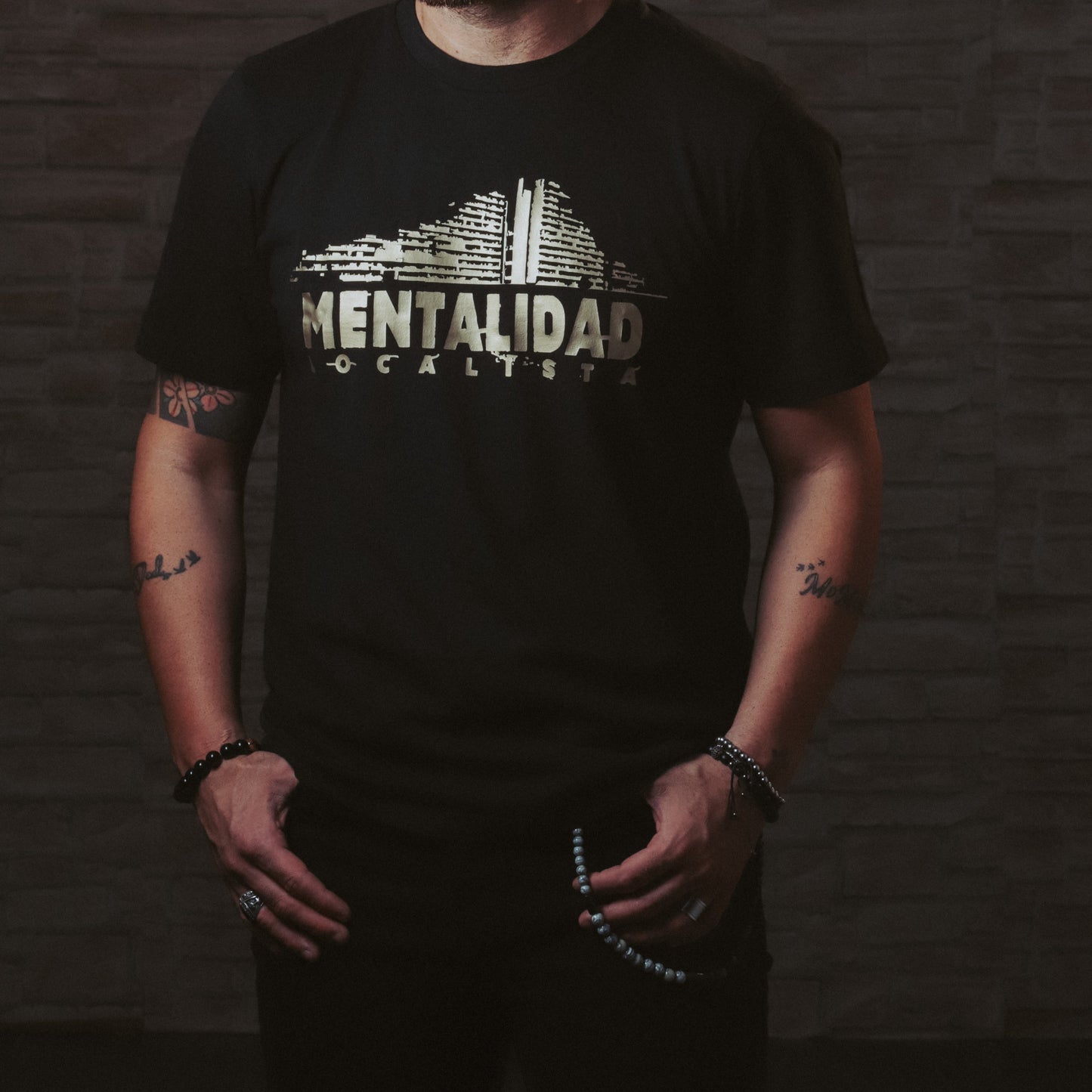 T-shirt Mentalidad Localista Vela di Scampia Oro